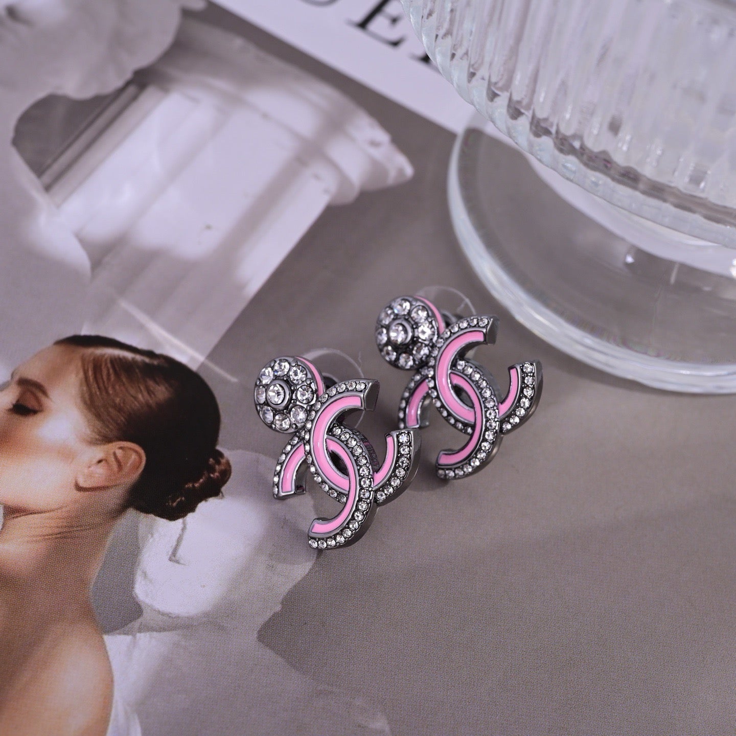 Vintage Authentic Gold-Tone Turn-Lock Earrings Pink