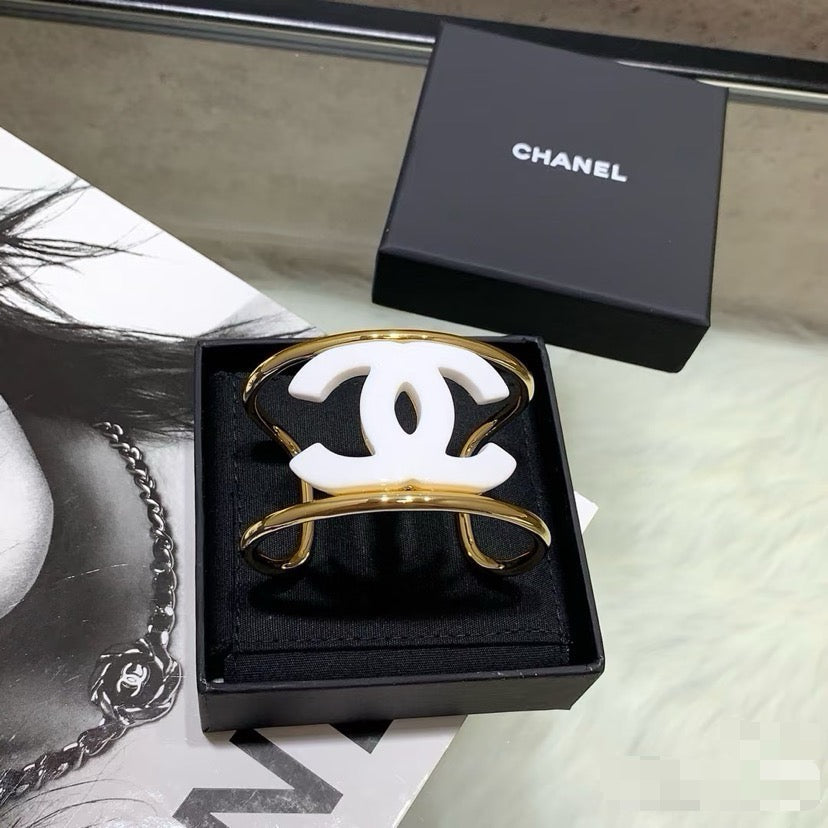 Vintage Authentic Chanel Gold-Tone Turn-Lock Bracelet