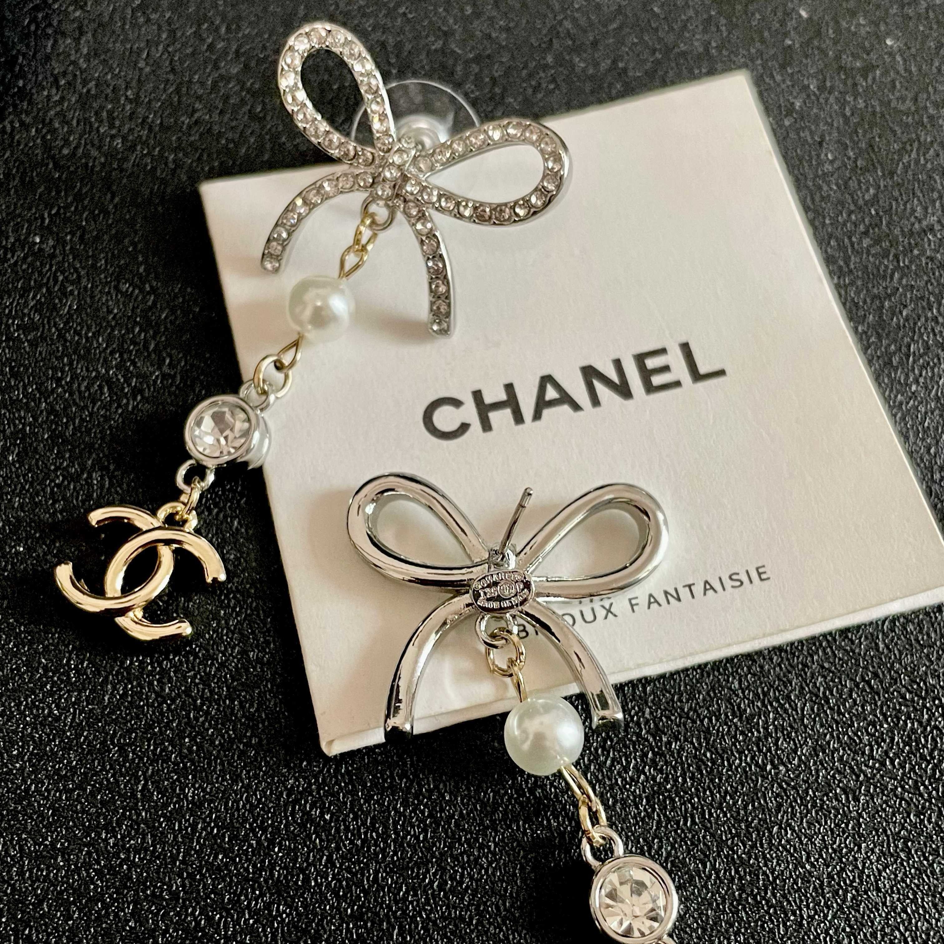 Vintage Authentic Gold-Tone Turn-Lock Earrings