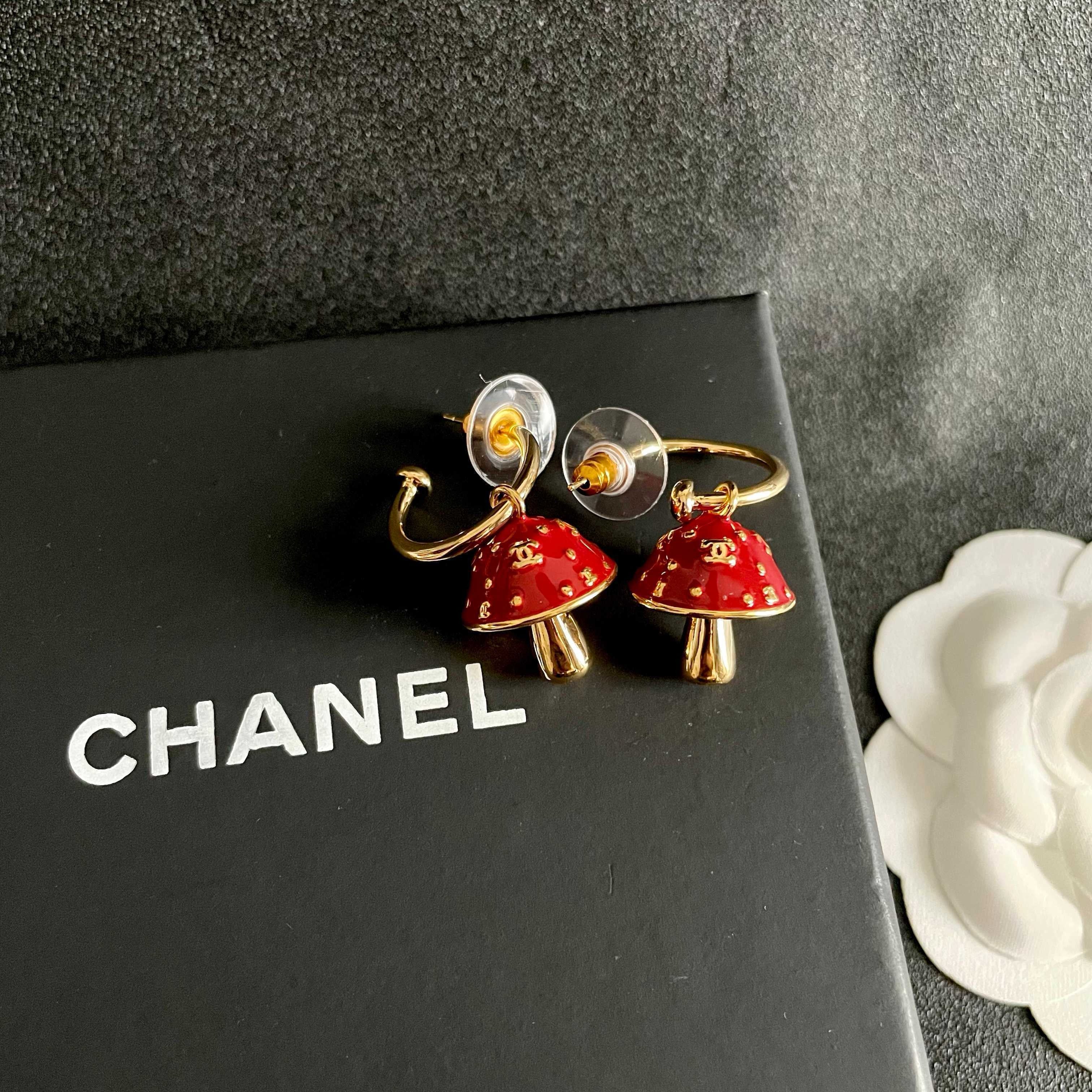 Vintage Authentic Gold-Tone Turn-Lock Earrings