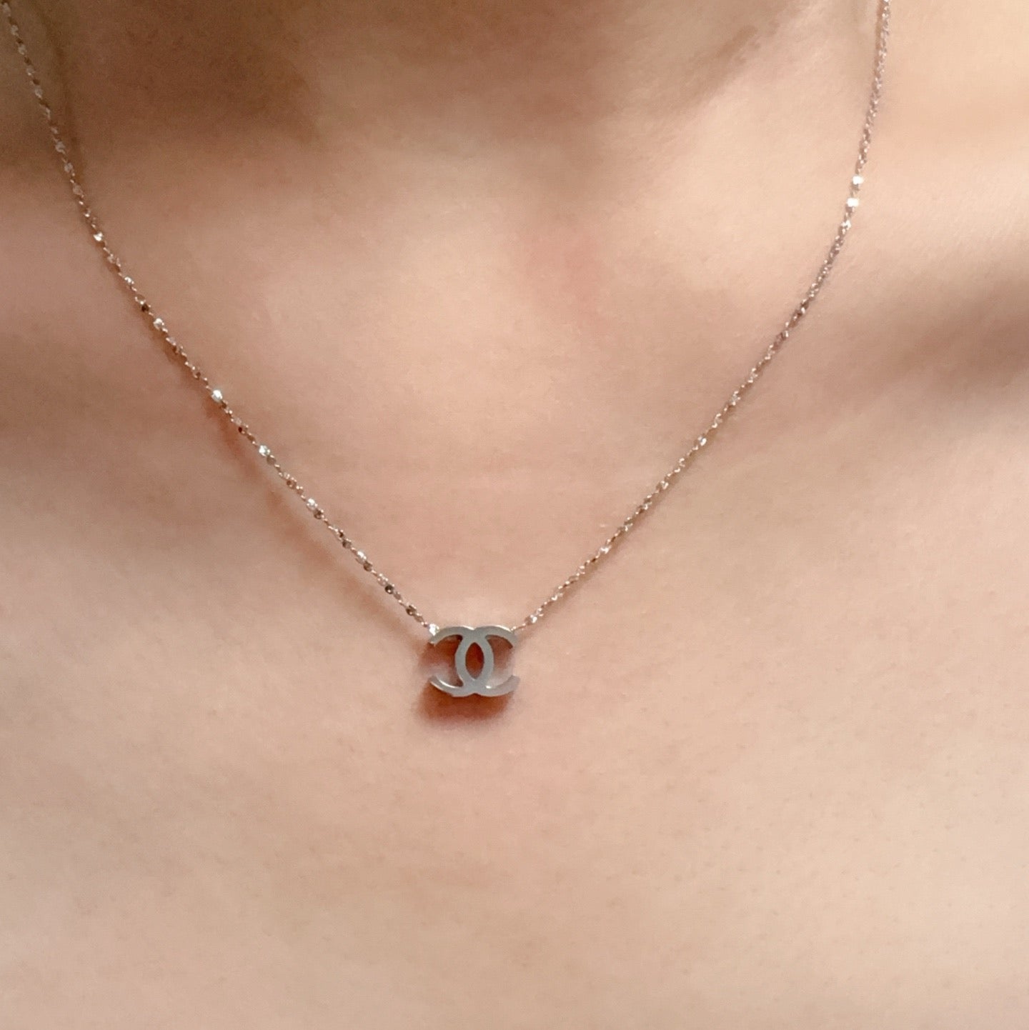Vintage Authentic Gold-Tone Turn-Lock Necklace