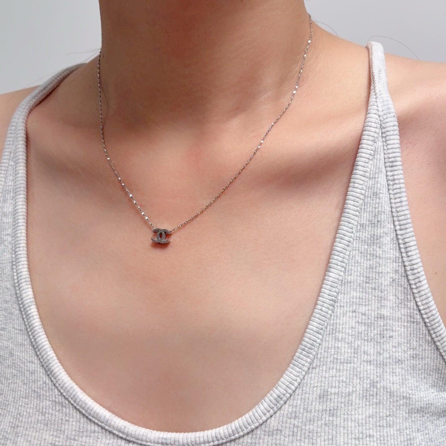 Vintage Authentic Gold-Tone Turn-Lock Necklace