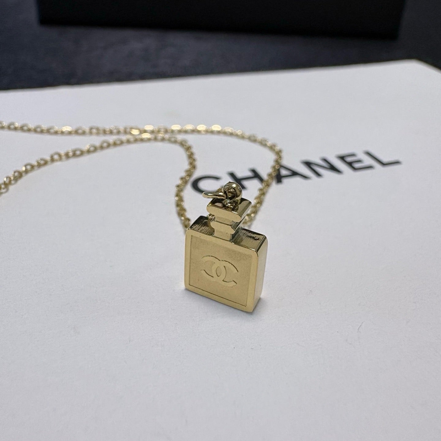 Vintage Authentic Gold-Tone Turn-Lock Necklace