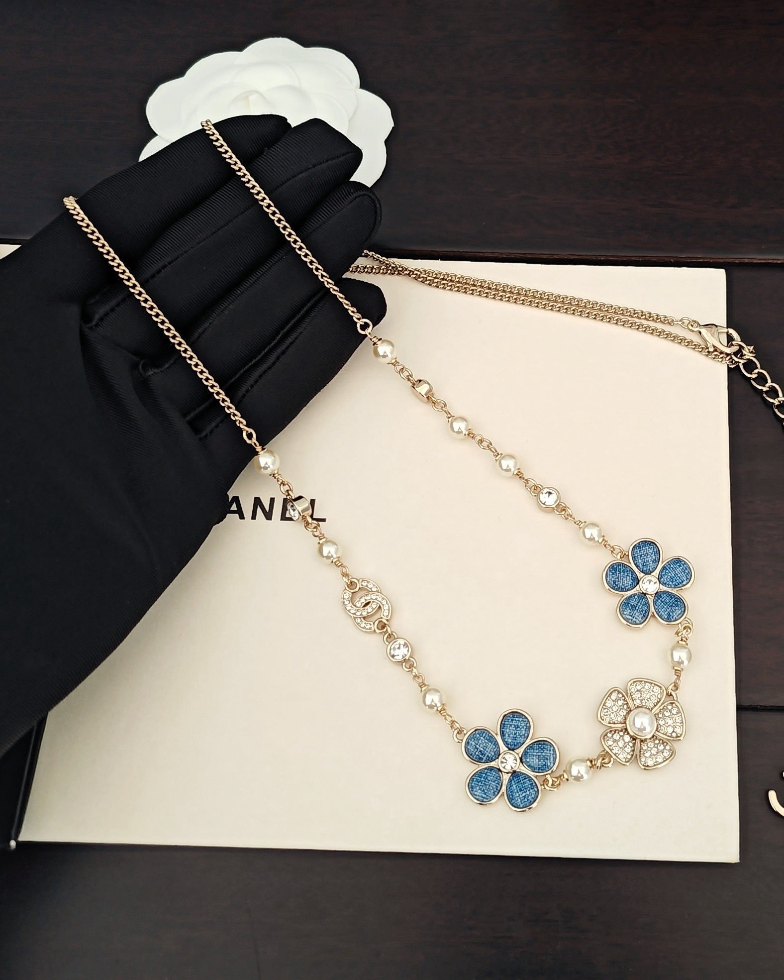 Vintage Authentic Chanel Gold-Tone Turn-Lock Necklace