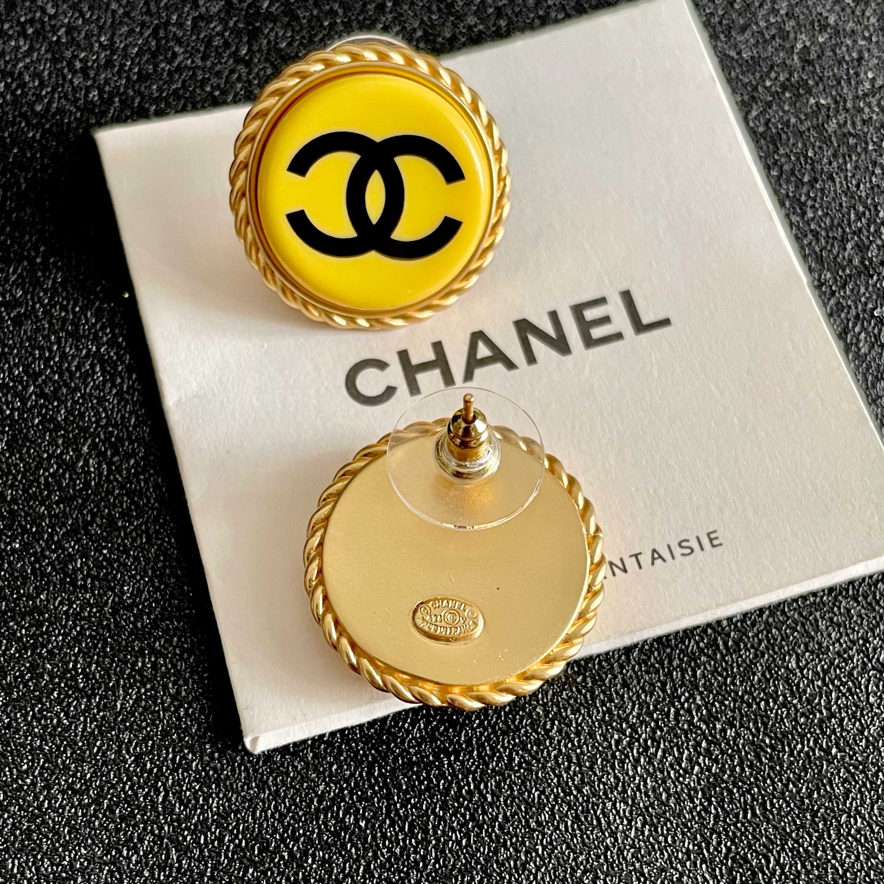 Vintage Authentic Gold-Tone Turn-Lock Earrings