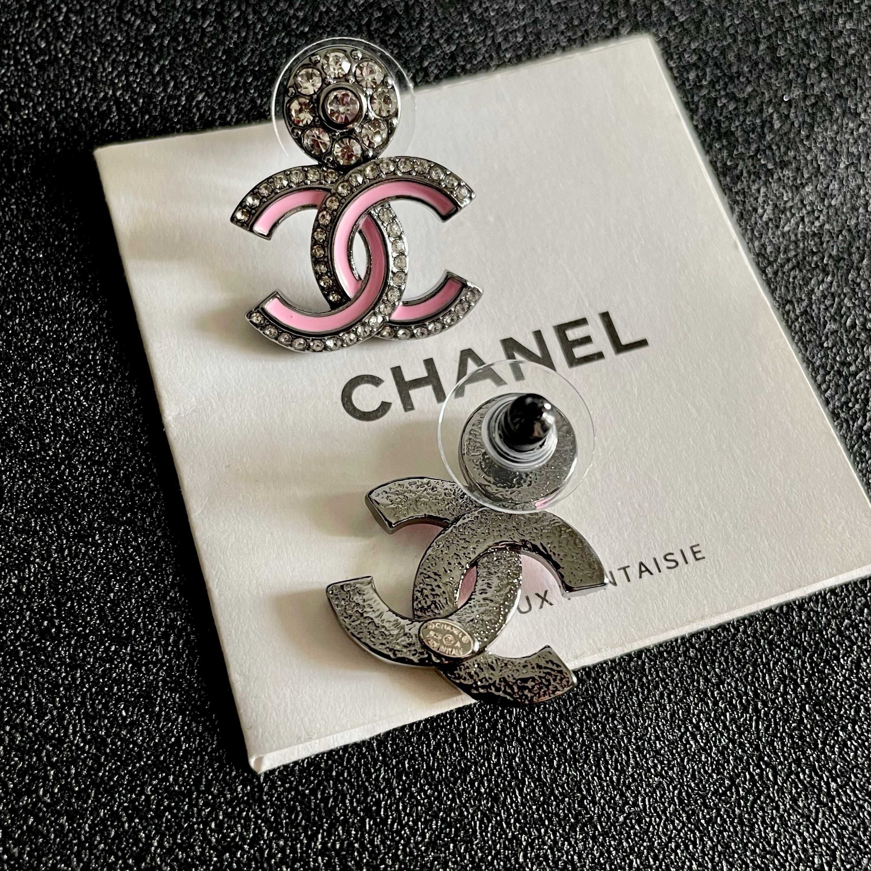 Vintage Authentic Gold-Tone Turn-Lock Earrings
