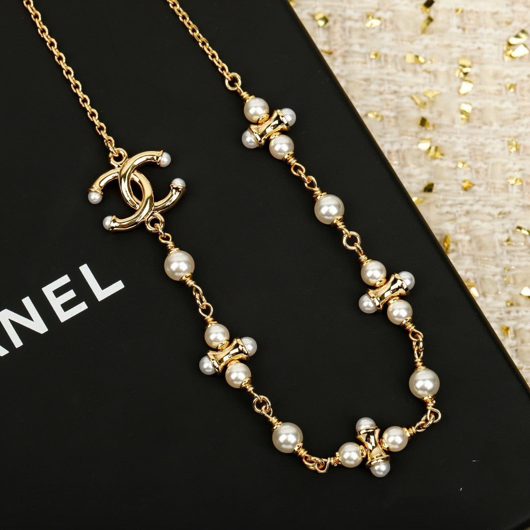 Vintage Authentic Gold-Tone Turn-Lock Necklace