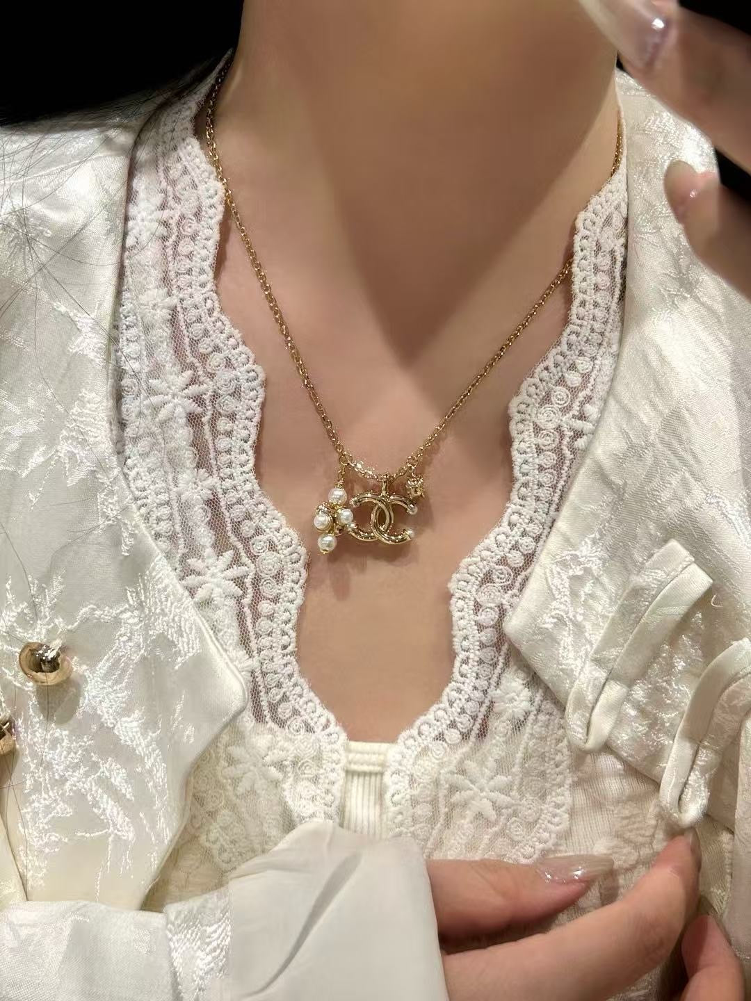 Vintage Authentic Gold-Tone Turn-Lock Necklace