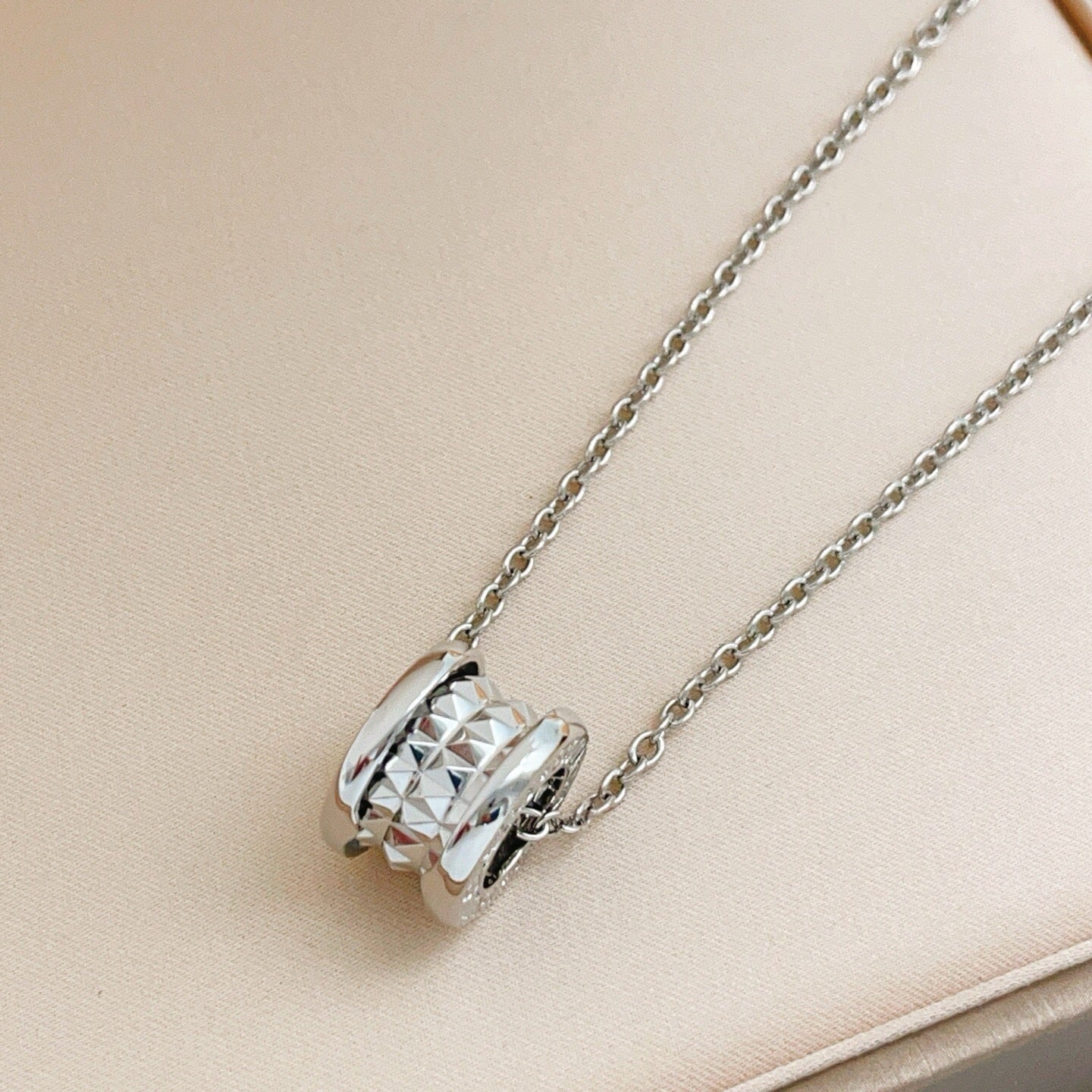 Vintage Authentic Gold-Tone Turn-Lock Necklace