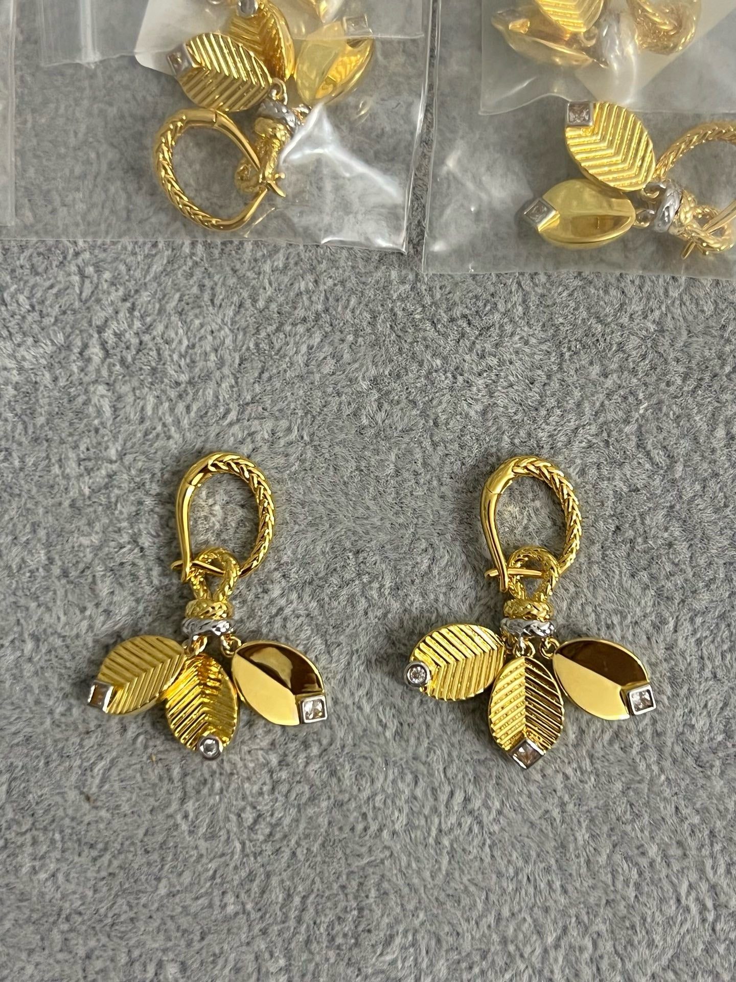 Vintage Gold Necklace Flower Earrings