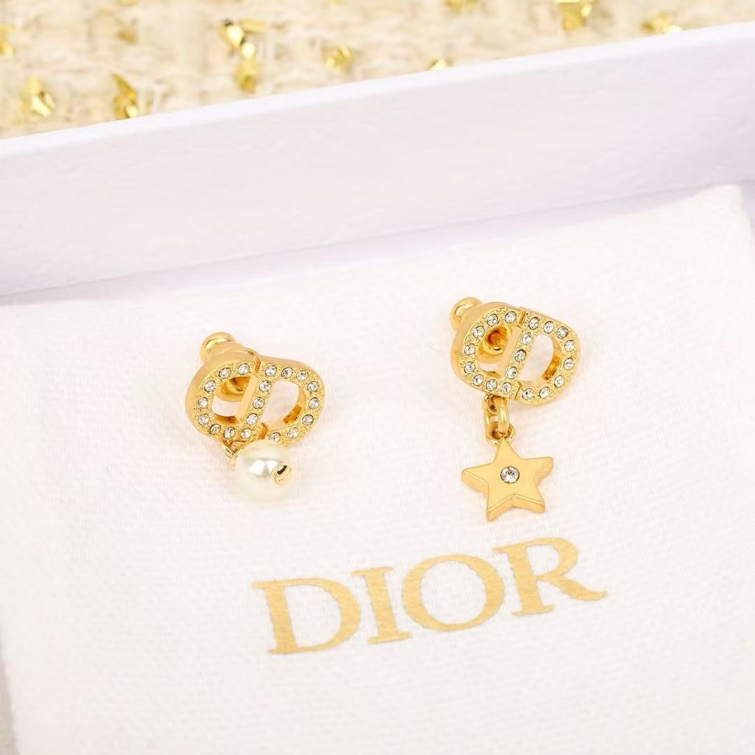 Vintage Authentic Gold-Tone Turn-Lock Earrings