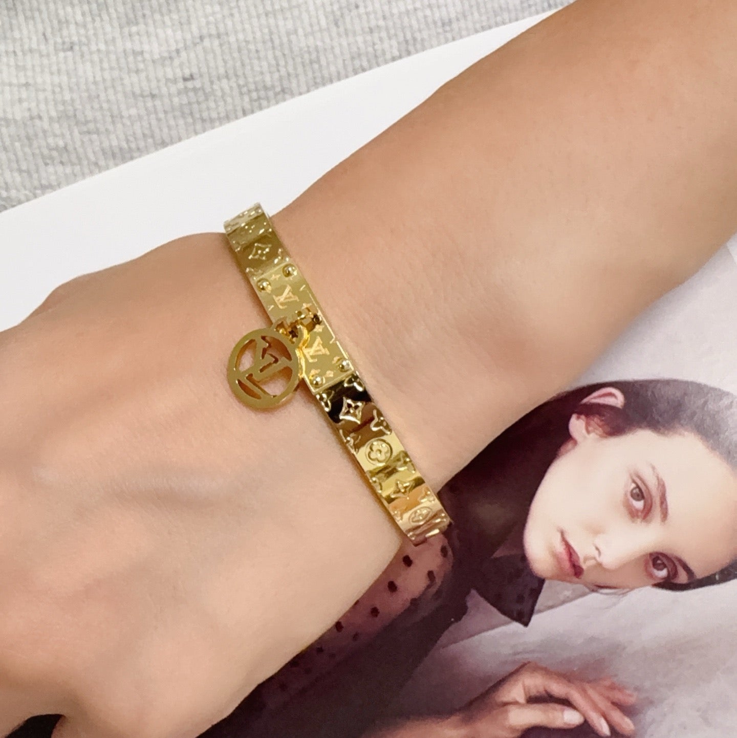 Vintage Authentic Gold-Tone Turn-Lock Bracelet