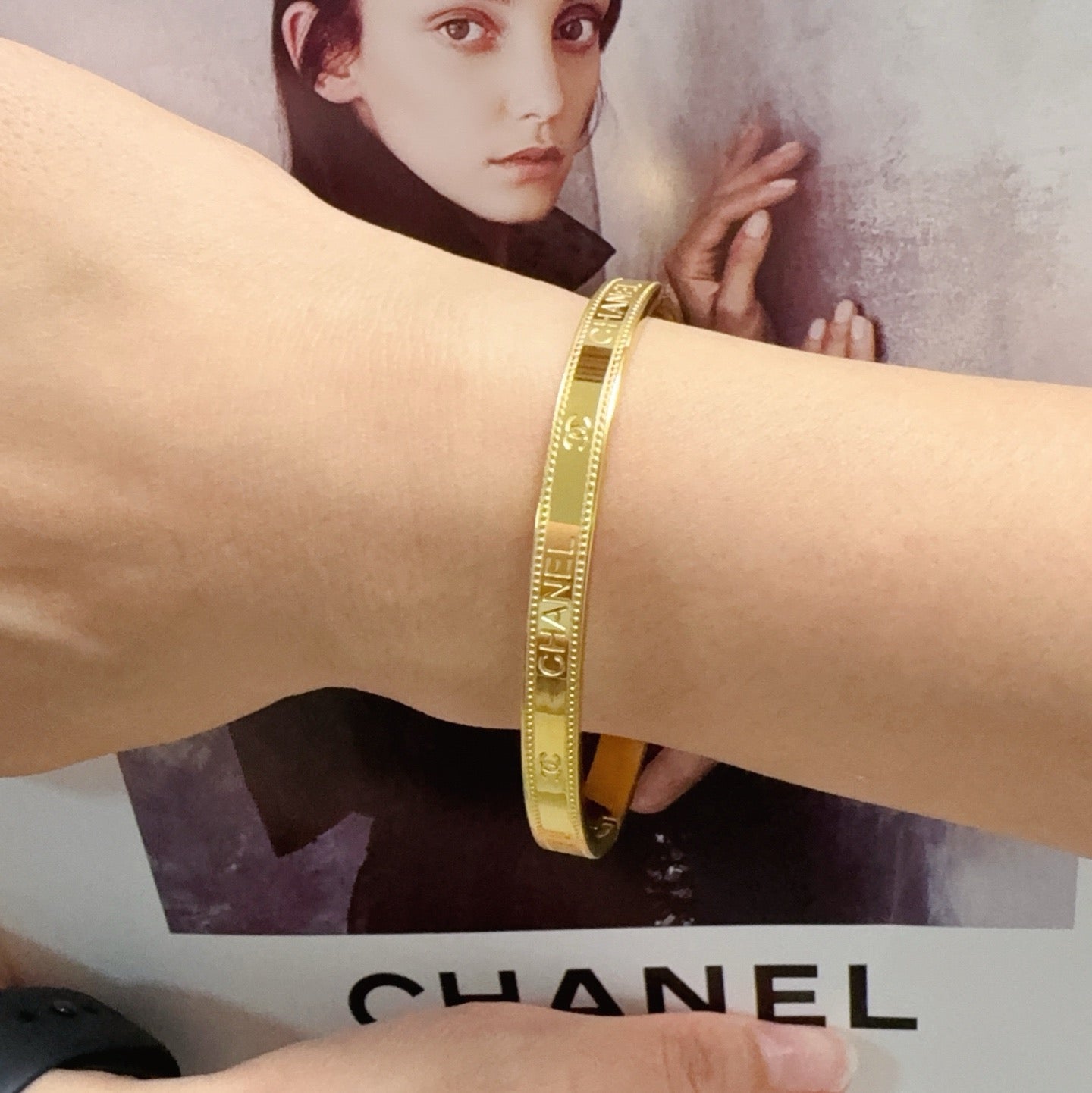 Vintage Authentic Gold-Tone Turn-Lock Bracelet