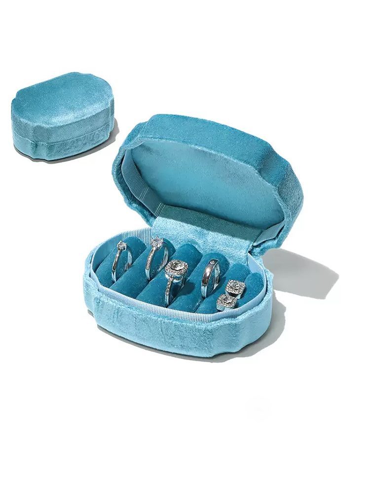 Shell-Shaped Velvet Jewelry Box Gift Set