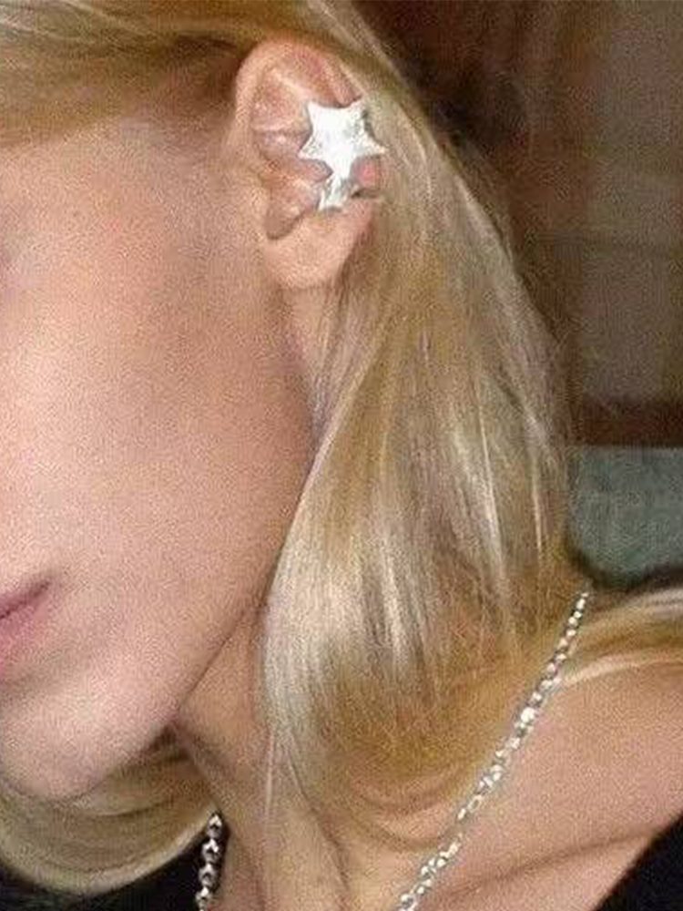Silver Star Clip-On Earrings – One Big Star & One Small Star (No Piercing, 2 Pairs)