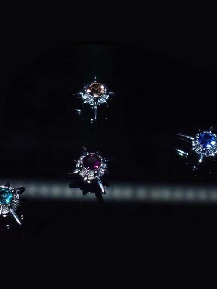 Silver Star Magnetic Earrings with Zircon Cool Unique Fashion Summer
