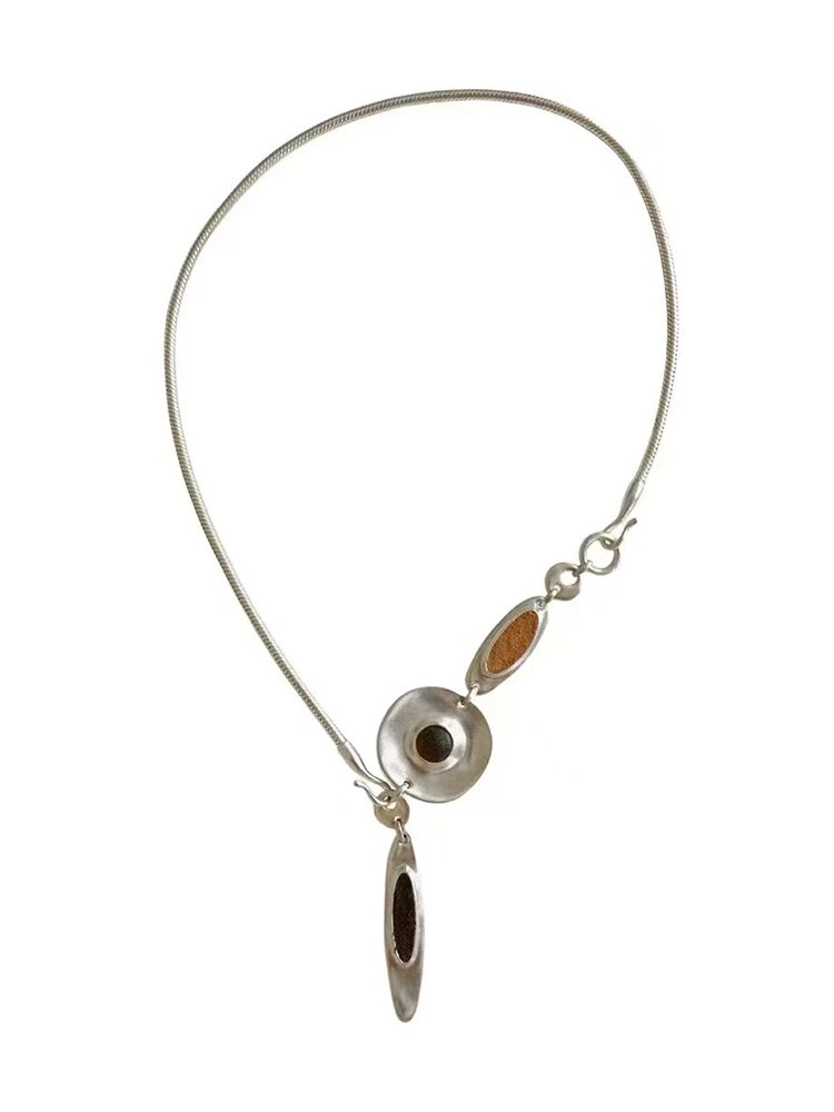 Silver Vacation Choker Necklace – Perfect for Sweatshirts & T-Shirts
