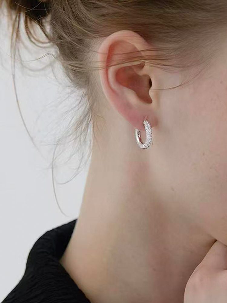 Small Hoop Clip-On Earrings (Gold & Silver) – Product Description