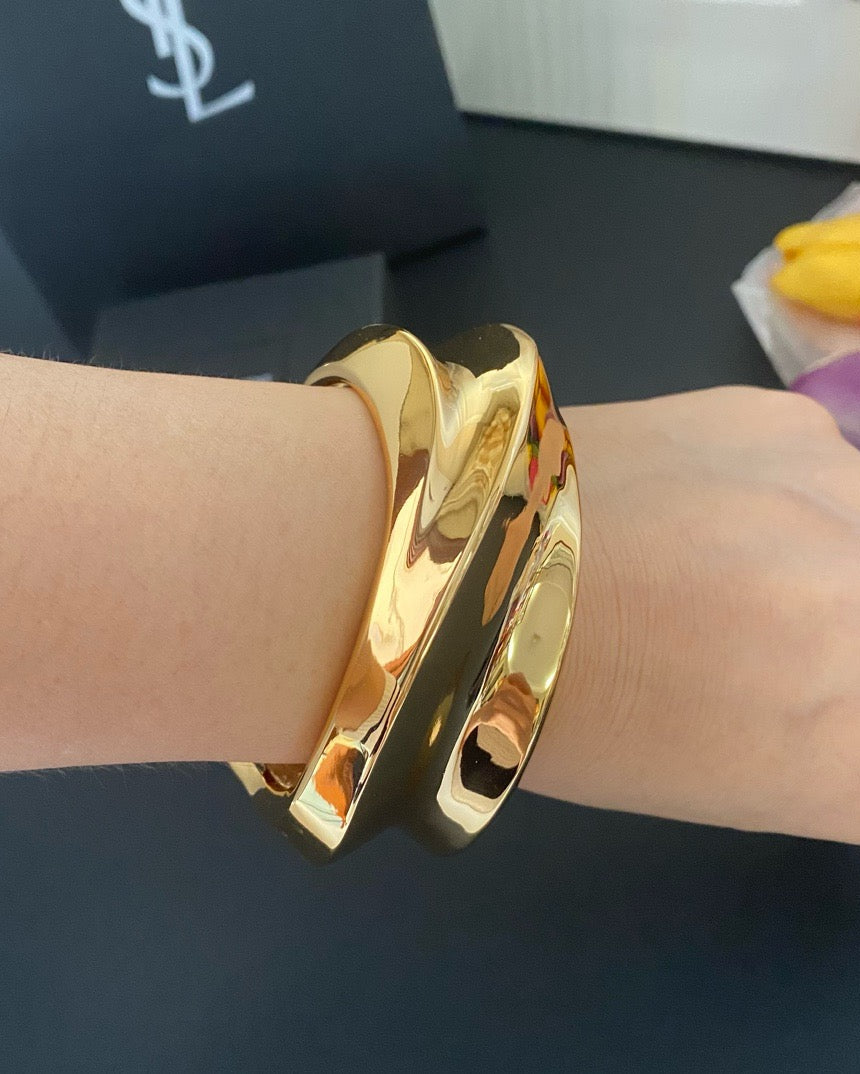 Vintage Gold Big Bracelet