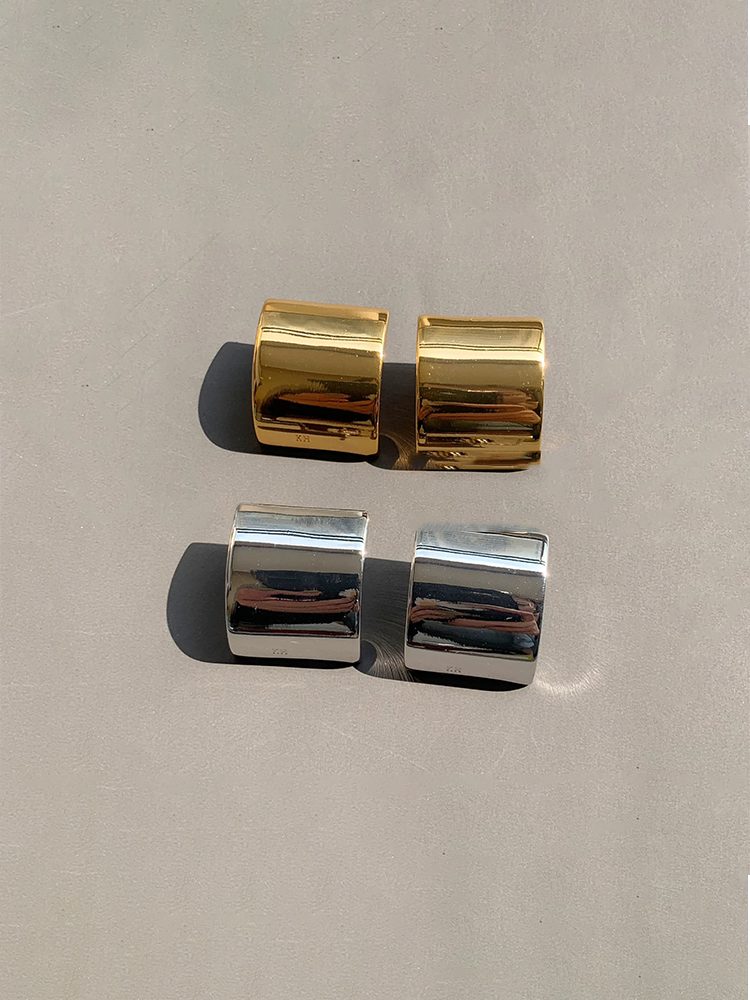 Vintage Polished Gold Curve Stud Earrings